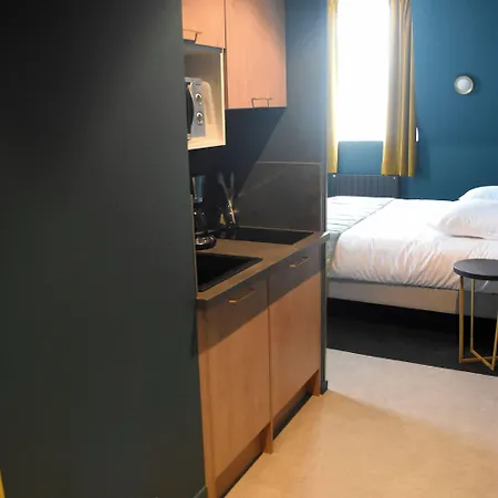 Domitys - Le Chateau De La Pilule 4* Сен-Кантен