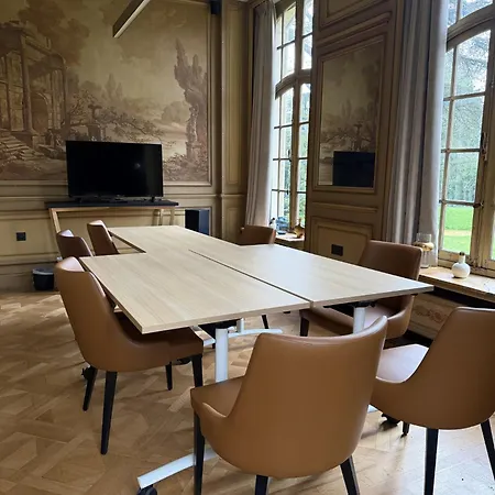 Domitys - Residence Les Papillons D'Azur - Chateau De La Pilule Aparthotel 4*