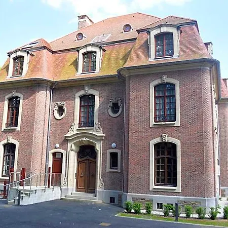 Domitys - Le Chateau De La Pilule 4* Сен-Кантен