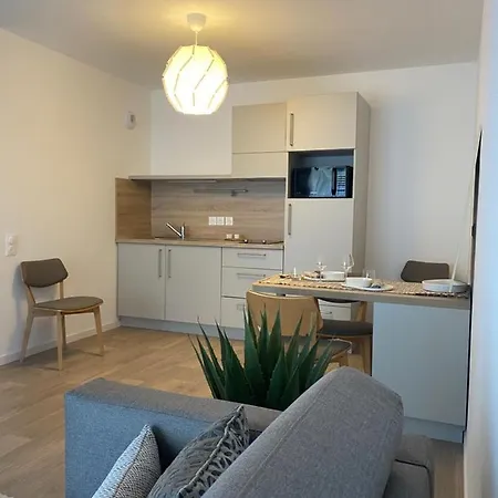 Aparthotel Domitys - Le Chateau De La Pilule 4*