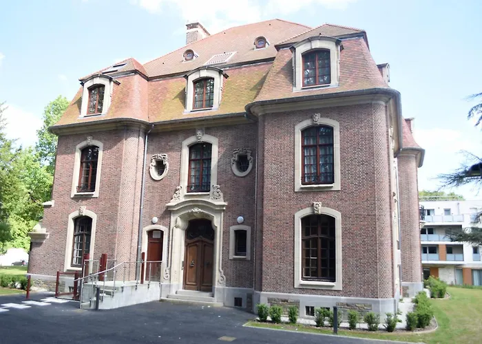 Domitys - Le Chateau De La Pilule Saint-Quentin (Aisne)