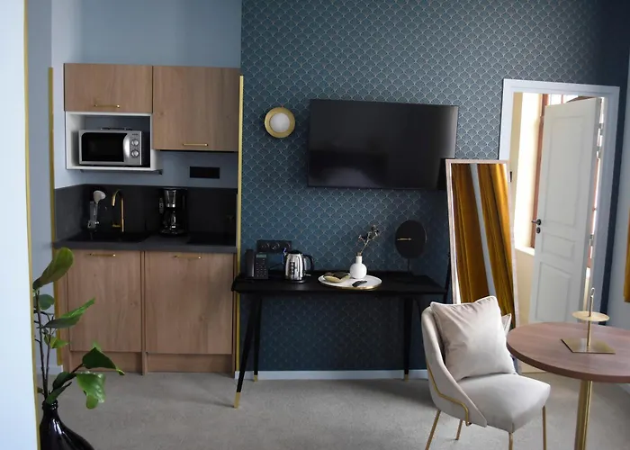 Aparthotel Domitys - Le Chateau De La Pilule