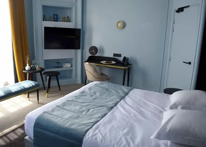 Aparthotel Domitys - Le Chateau De La Pilule 4*