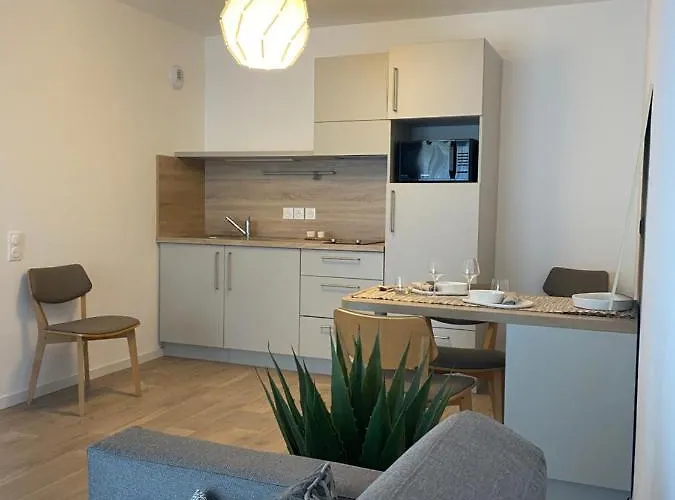 Aparthotel Domitys - Le Chateau De La Pilule 4*