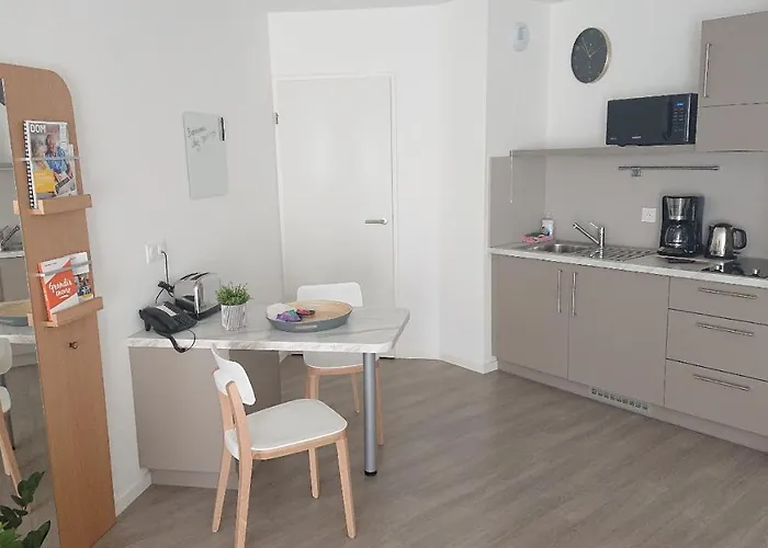 Domitys - Le Chateau De La Pilule Aparthotel Saint-Quentin (Aisne)